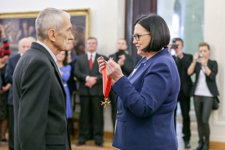 Adwentysta odznaczony Krzyżem Komandorskim Orderu Odrodzenia Polski