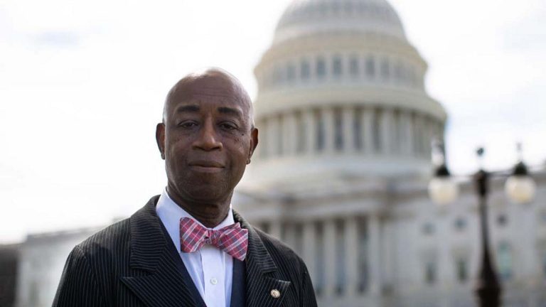 Kapelan Senatu amerykańskiego, adwentysta dnia siódmego, Barry Black otrzymał medal Canterbury.