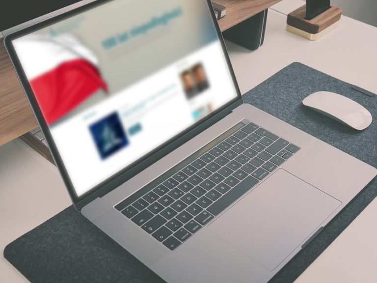 Nabożeństwa online transmitowane z kilku polskich zborów