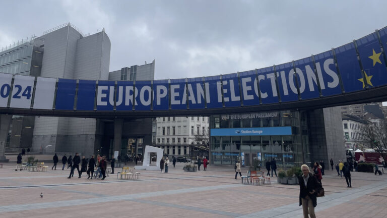 Kampania pocztówkowa w Parlamencie Europejskim