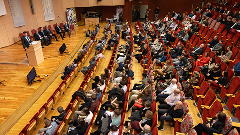 „Myśląc krytycznie”. Konferencja naukowa w Szeged