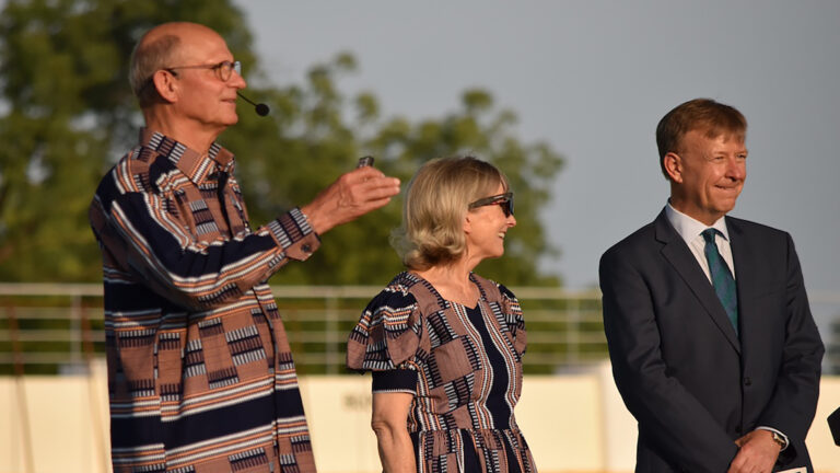 Misja w południowym Sudanie przyciągnęła setki osób