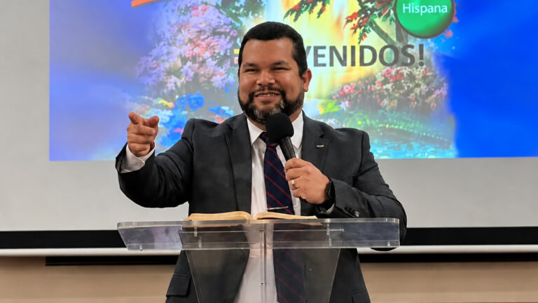 Adwentystyczny pastor zatrzymany przez służby imigracyjne. Kościół prosi o modlitwę